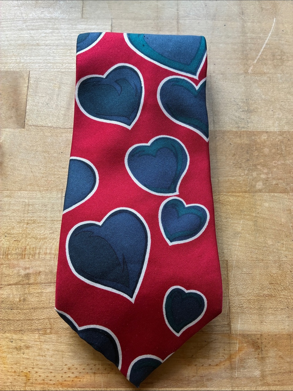 100% Silk Vintage Heart Tie Allyn Saint George!